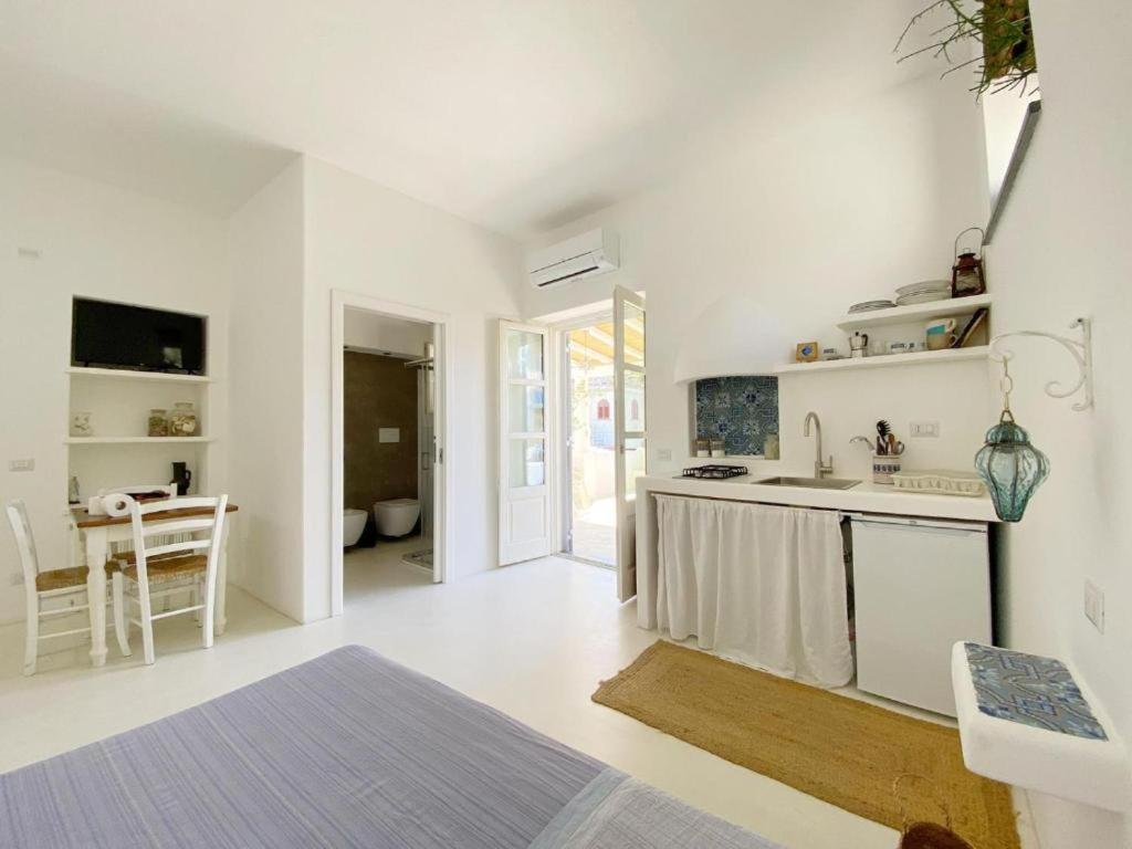 Agata B&B Lipari  Buitenkant foto