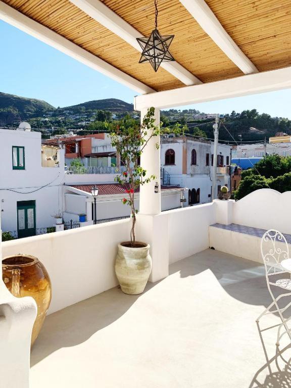 Agata B&B Lipari  Buitenkant foto