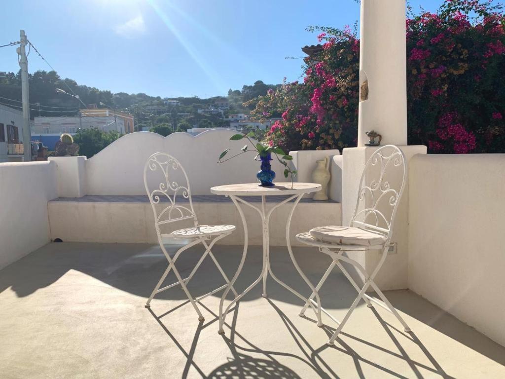 Agata B&B Lipari  Buitenkant foto